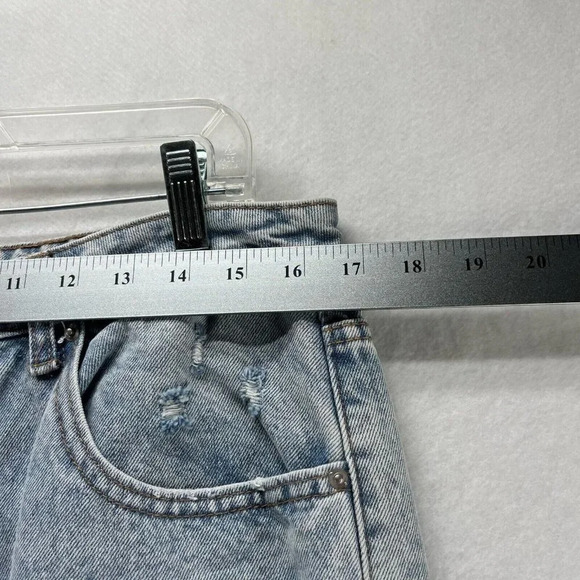 No Boundaries Jeans Womens 33 x 27 Mom High Waist Distressed Light Washed Blue - Picture 8 of 9